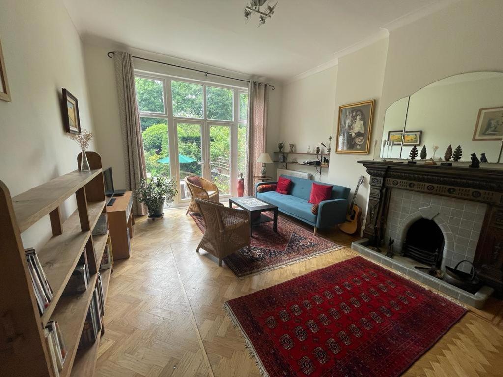 Spacious Holiday Home! London Exterior photo